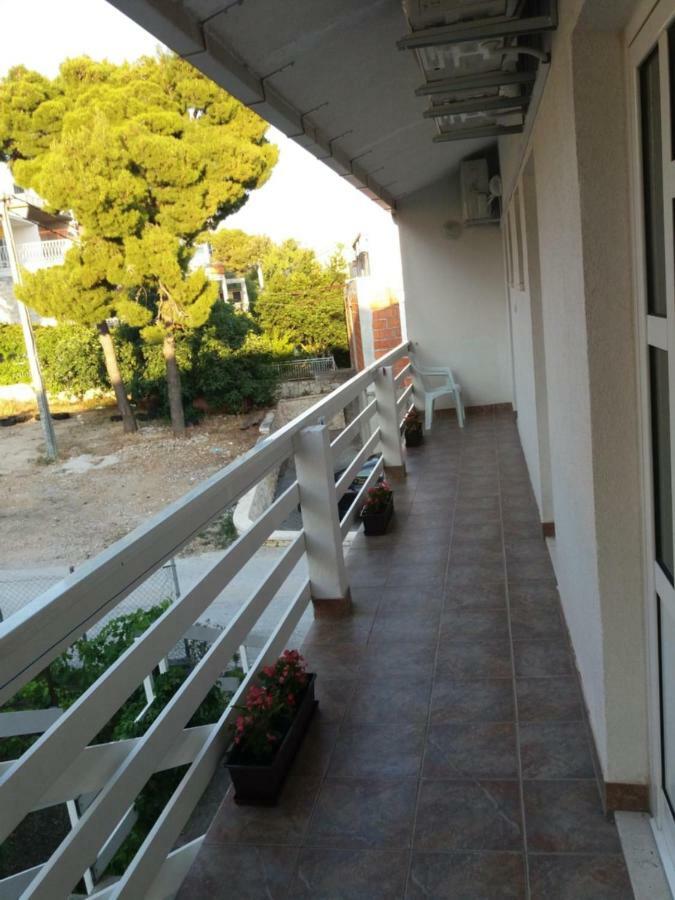 Apartments Boris Omiš Exterior foto